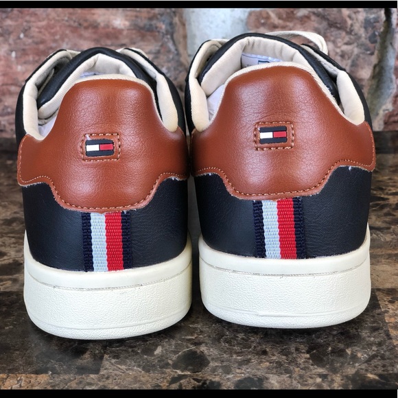 NEW Tommy Hilfiger Men's Lutwin Sneakers - Picture 7 of 15